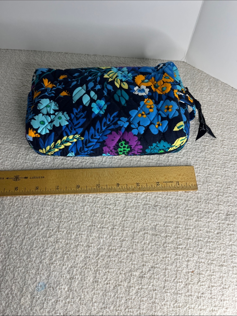 Vera Bradley Navy Floral Quilted Cosmetic Pouch "Midnight Blues" retired pattern - Picture 6 of 8